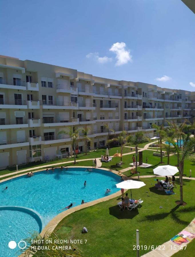 Lux Apartment In Bouznika With Pool Bagian luar foto